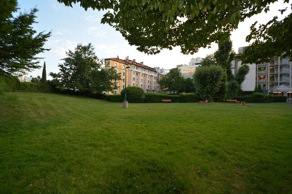 Hotel Lux Grenoble Exterior foto